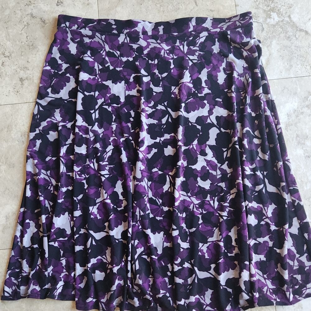 K25 George full stretchy purple black & gray floral skirt elastic waist Lg 12-14